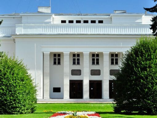 Budynek Centrum Kultury Teatr